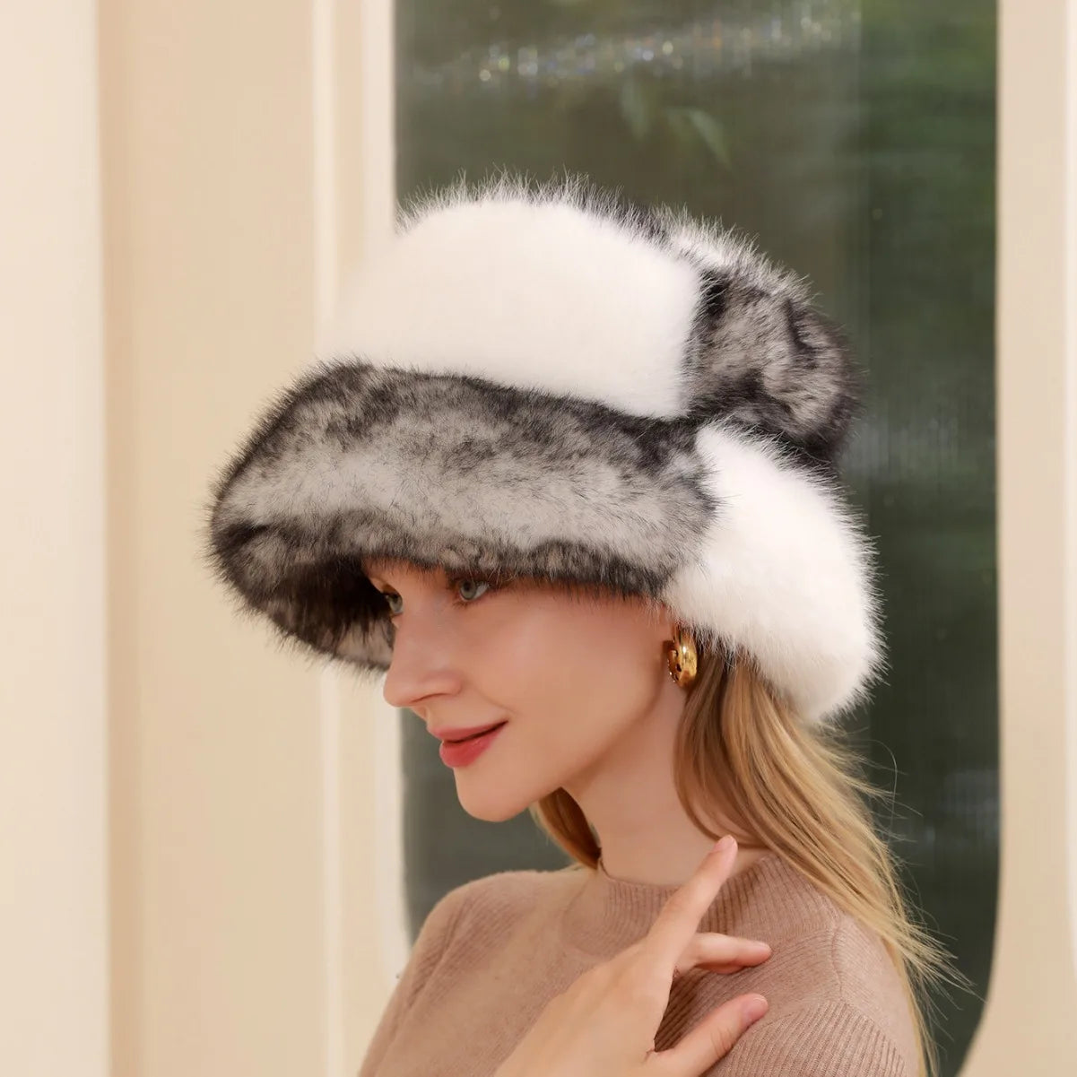 "Suffolk" hat